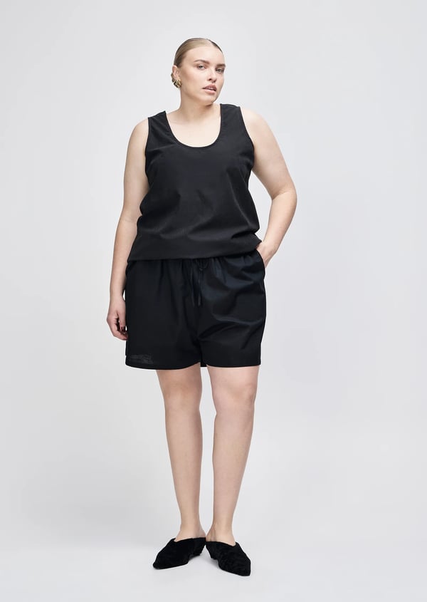 DE GAIL Ines Short